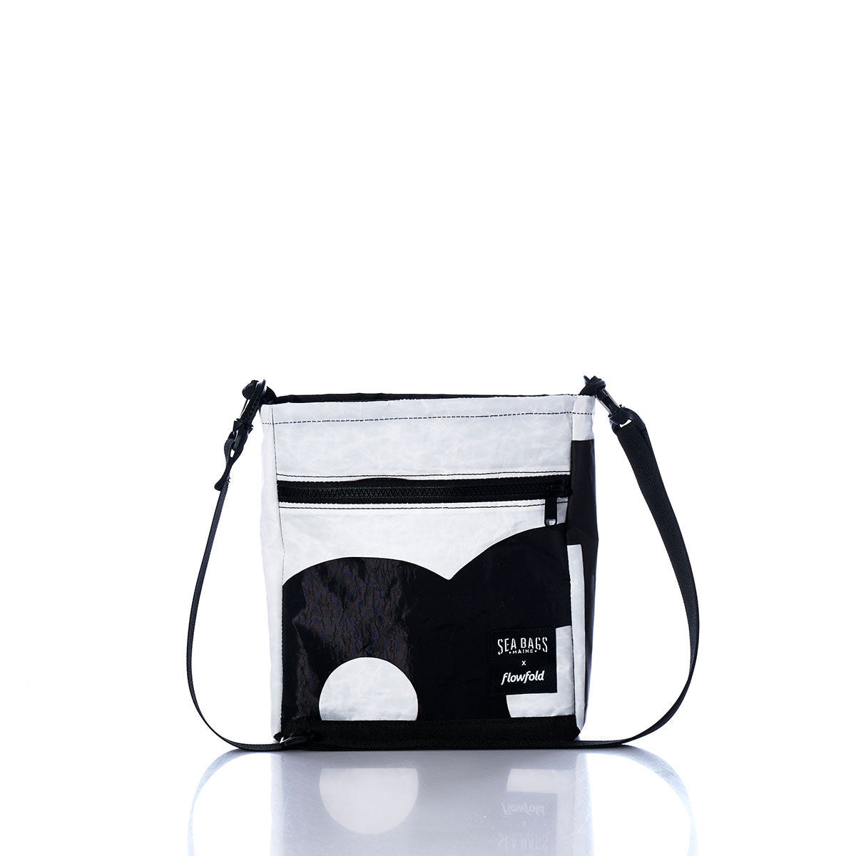 Vintage Black 8 Small Voyager Crew Crossbody